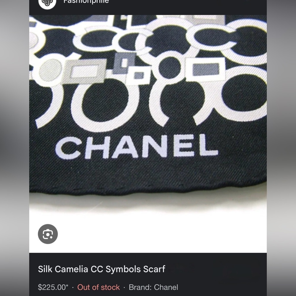 CHANEL camelia square silk scarf - Picture 4 of 12